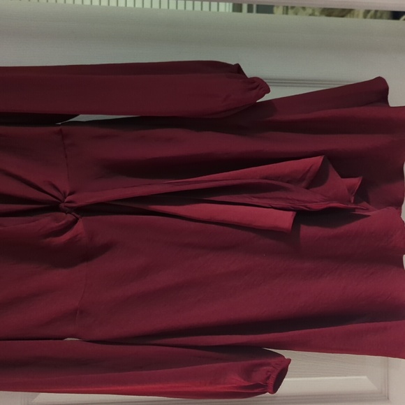 Long sleeve maroon dress - Picture 2 of 3